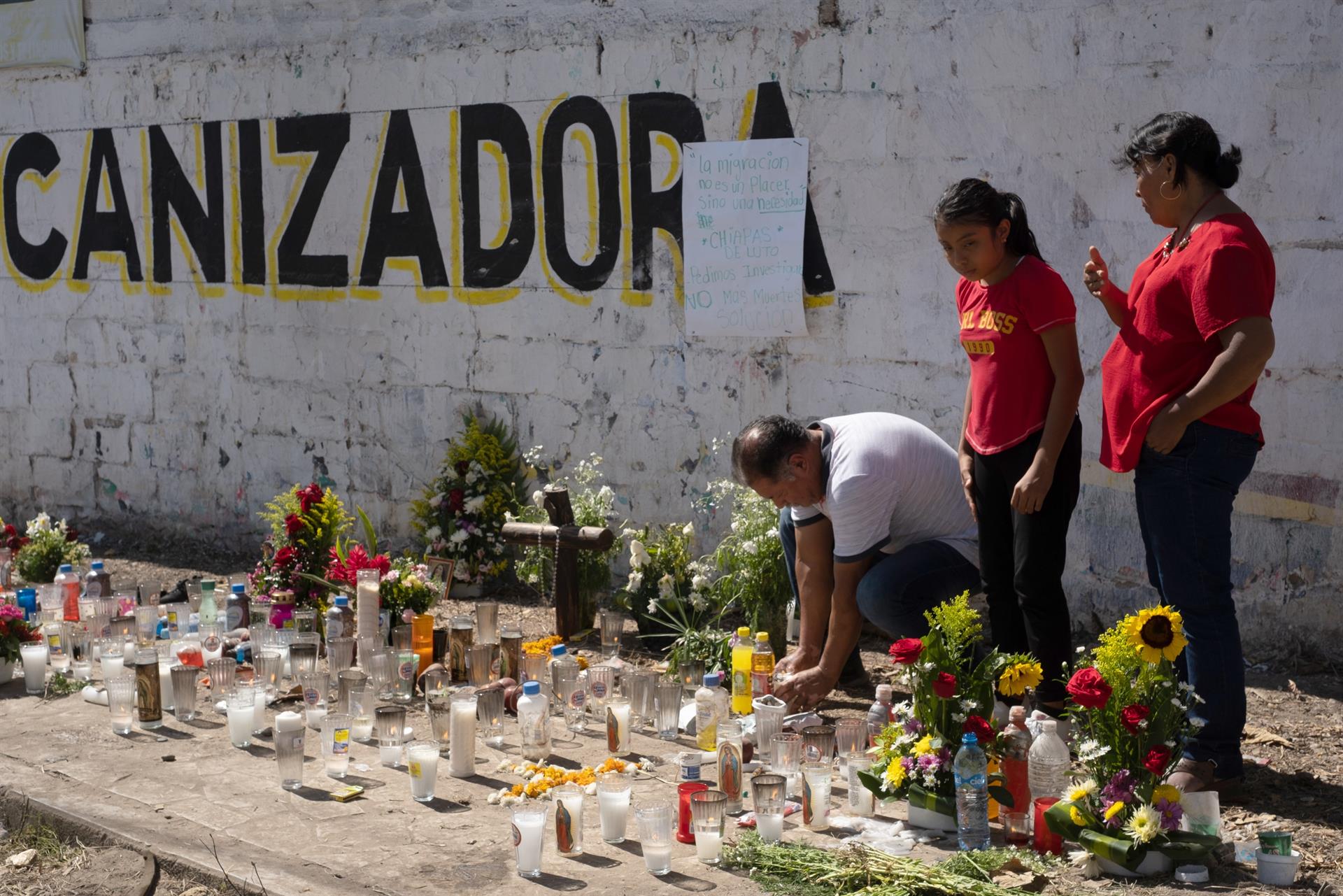Desarticulan red acusada de traficar a migrantes que murieron en Chiapas