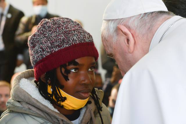 El Papa Francisco pide detener el "naufragio de la civilización"