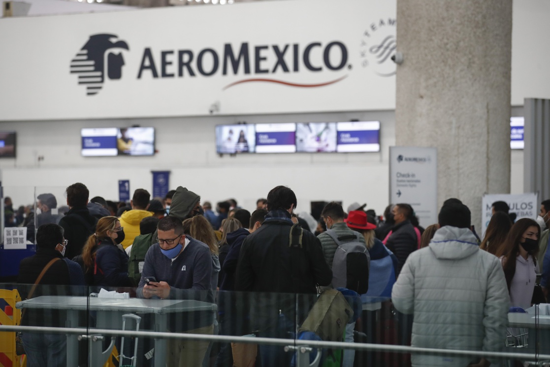 Profeco confirma que Aeroméxico canceló 260 vuelos por Covid-19