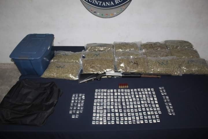 Policía de Playa del Carmen detiene a tres presuntos narcodistribuidores