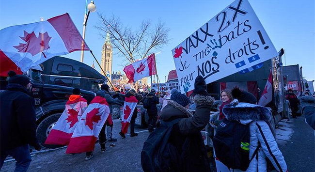Por protesta de "antivacunas", declaran a Ottawa en estado de emergencia