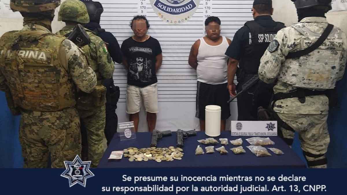 Dos narcomenudistas son detenidos en la Colosio en Playa del Carmen