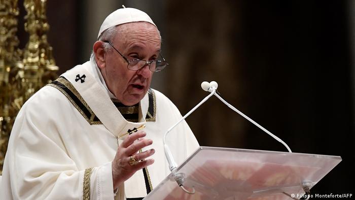 Papa Francisco pide a líderes políticos ser "protagonistas de la paz"