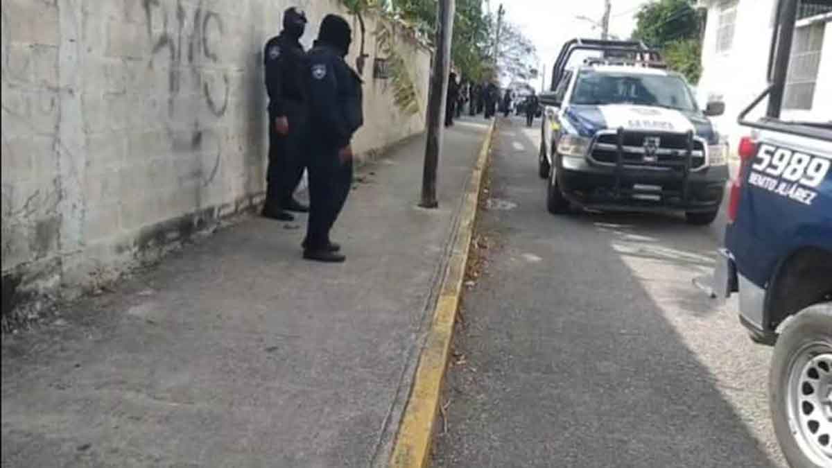 Policías y sicarios se enfrentan a balazos por el Toro Valenzuela en Cancún