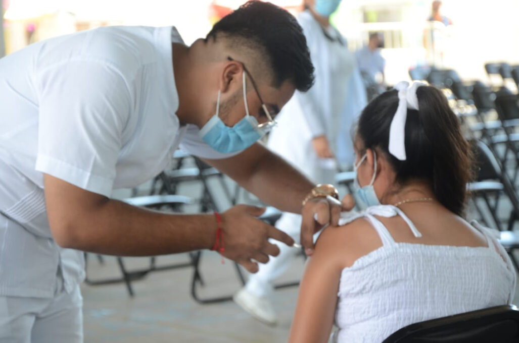 SESA anuncia vacunación contra el Covid-19 para adolescentes de 12 a 14 años