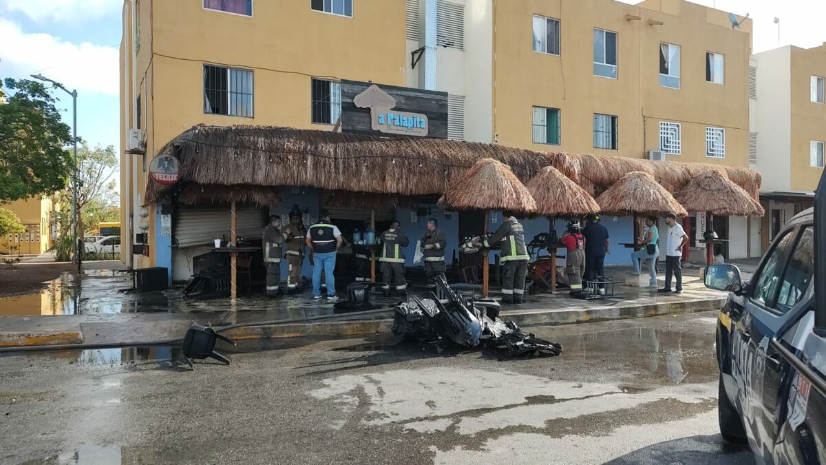Se incendia restaurante de mariscos en fraccionamiento Cielo Nuevo de Cancún