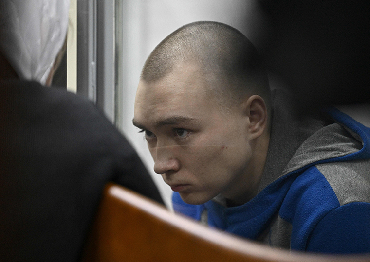 Soldado ruso se declara culpable por crímenes de guerra en Ucrania
