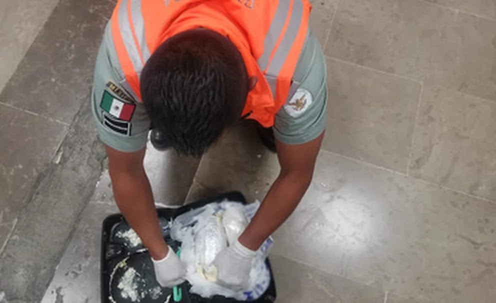 Aseguran 1500 sobres con mariguana en el Aeropuerto de Cancún; había llegado de Miami