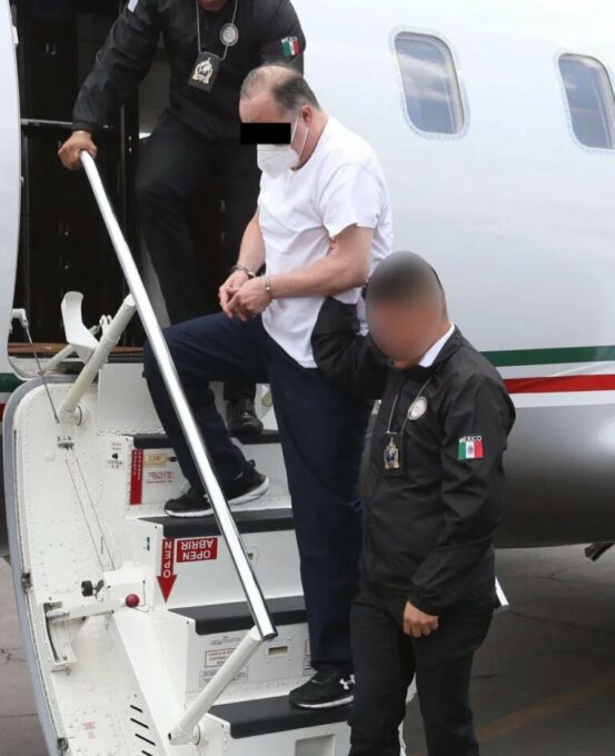 EEUU extradita a México al exgobernador César Duarte