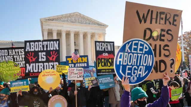 Instagram censura publicaciones que mencionen el aborto