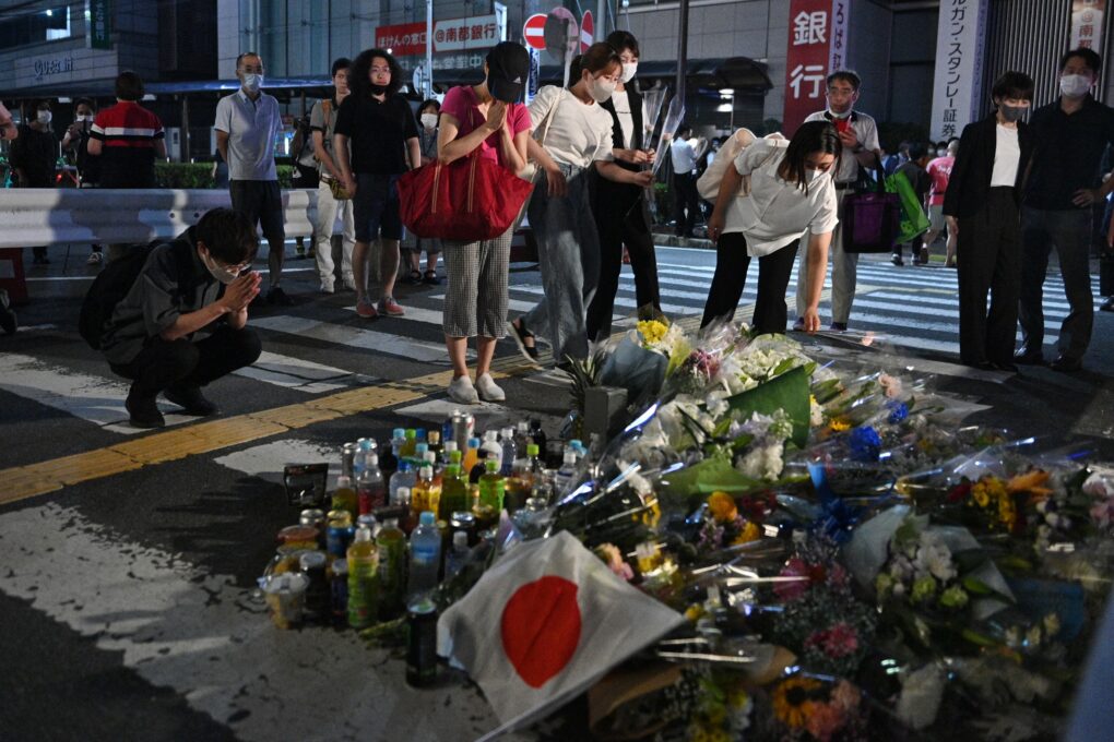 Exprimer ministro de Japón, Shinzo Abe, muere tras recibir disparo