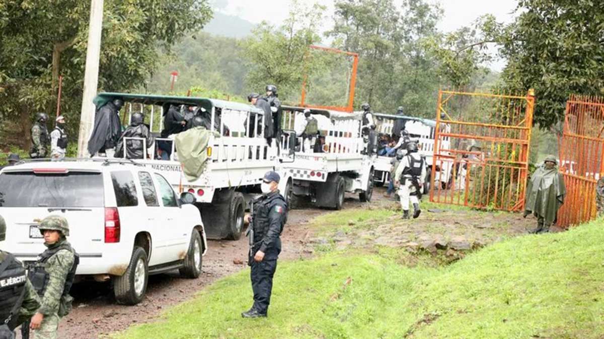 Arrestan a 167 integrantes de Pueblos Unidos con 182 armas en Michoacán