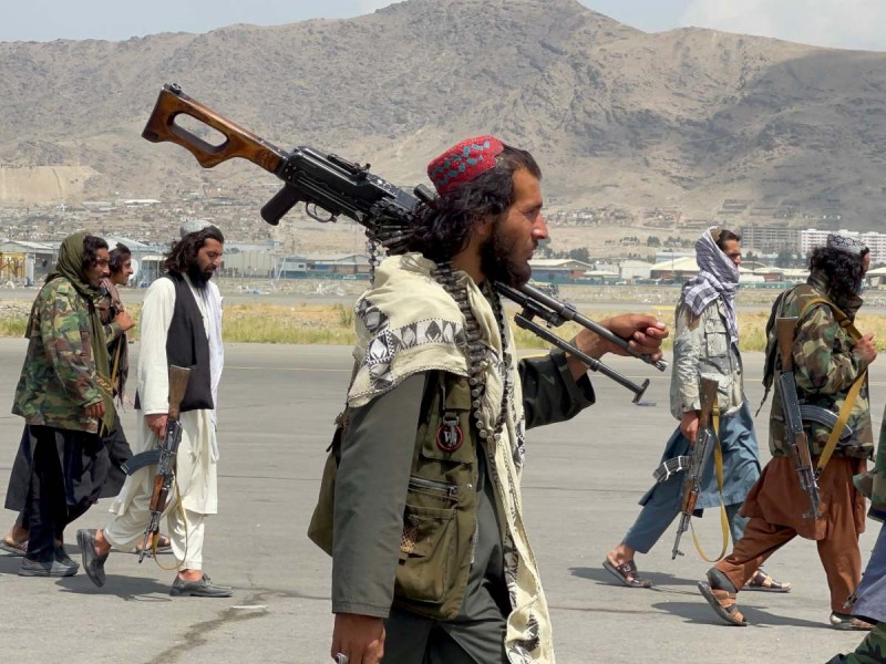 Talibanes se reúnen en Afganistán tras anuncio de muerte de líder de Al Qaeda