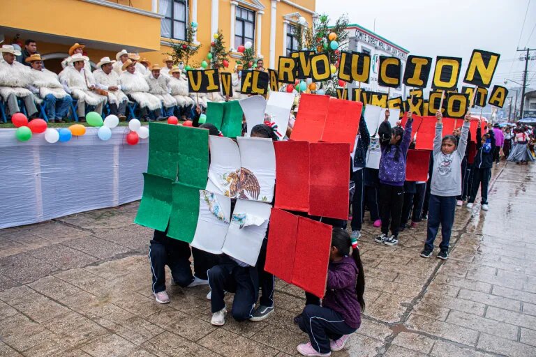 Indígenas celebran 112 años de la Revolución mexicana en Chiapas