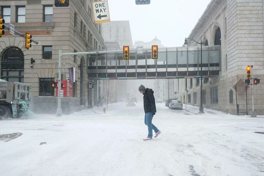 Se eleva a 38 cifra de muertos en EE.UU. por tormenta invernal