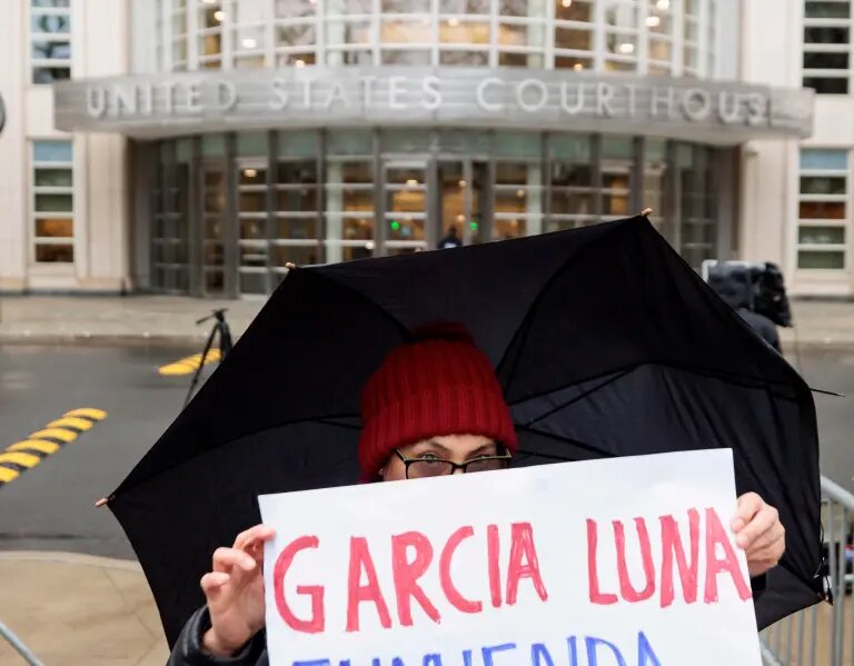 Las lágrimas de 'El Conejo' irrumpen en el juicio contra García Luna