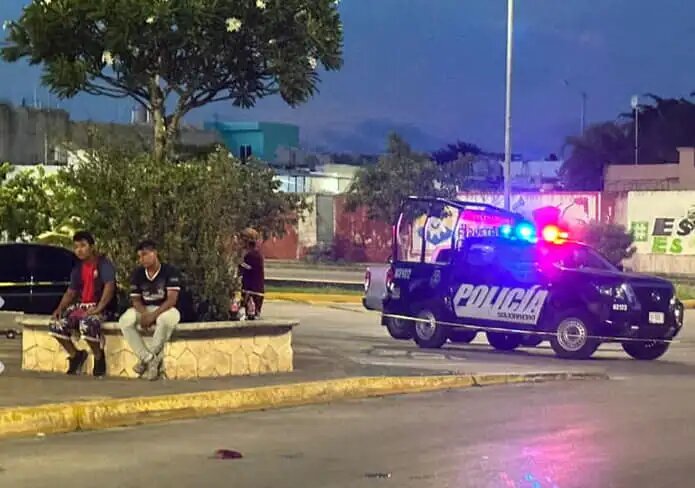 Ciclista muere impactado por un auto en Playa del Carmen