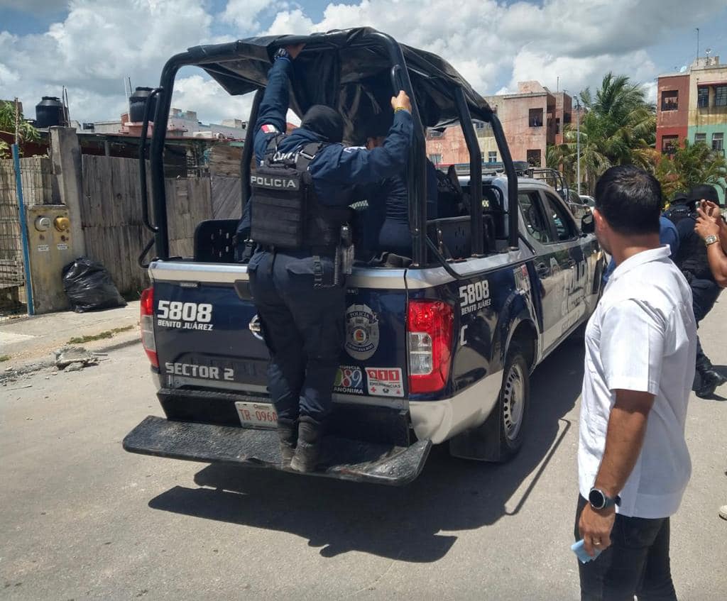 Rescatan a menor de edad en operativo en Cancún 