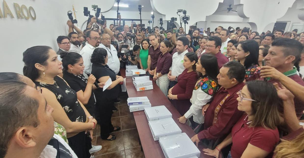 Morena registra a sus candidatos a las presidencias municipales en Quintana Roo
